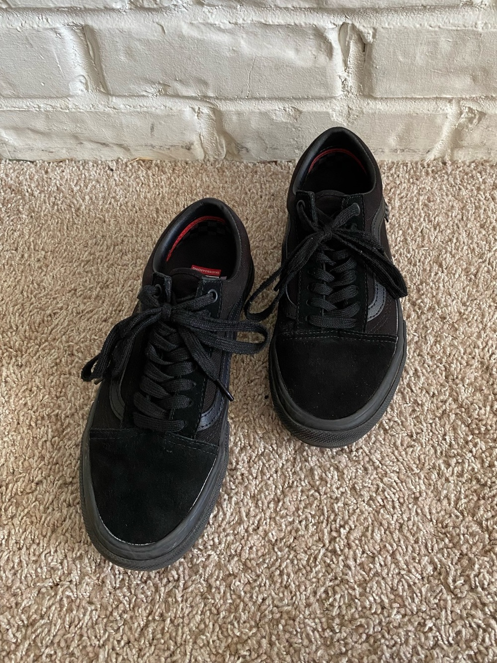 All Black Vans | Women’s 8 / Men’s 6.5